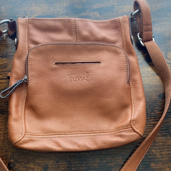 Fossil Crossbody bag. - Picture 6 of 16